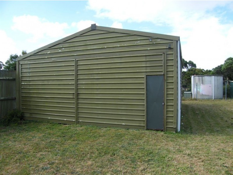 4 Roscrea Crescent, Walkerville VIC 3956
