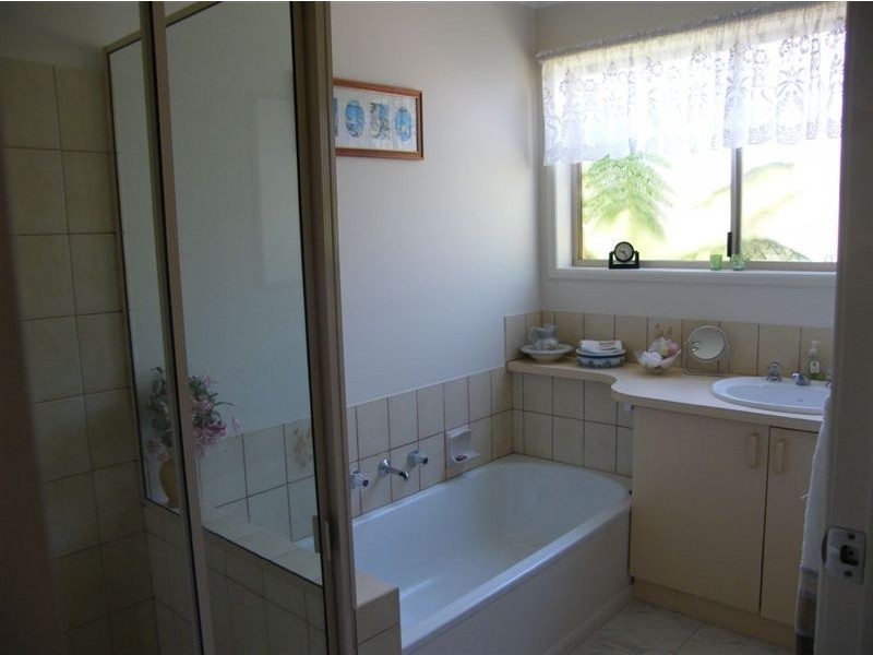 4/2-4 Pymble Avenue, Inverloch VIC 3996