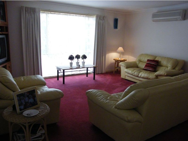 36 Woodland Heath, Inverloch VIC 3996