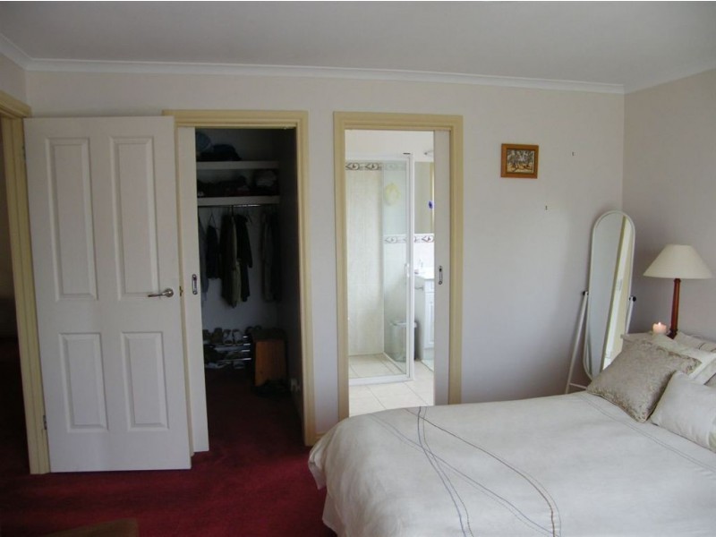 36 Woodland Heath, Inverloch VIC 3996