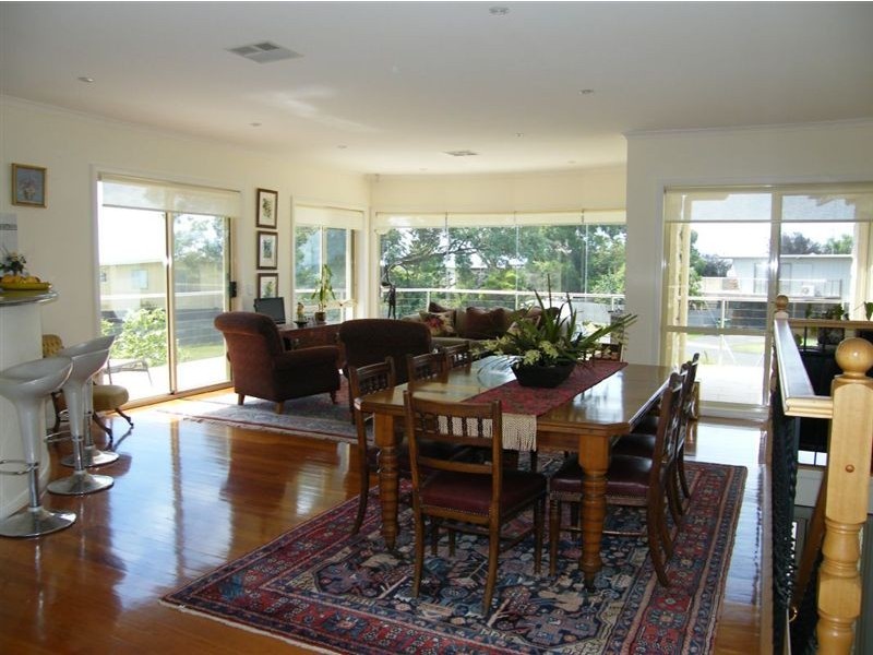 18 Kathryn Close, Inverloch VIC 3996