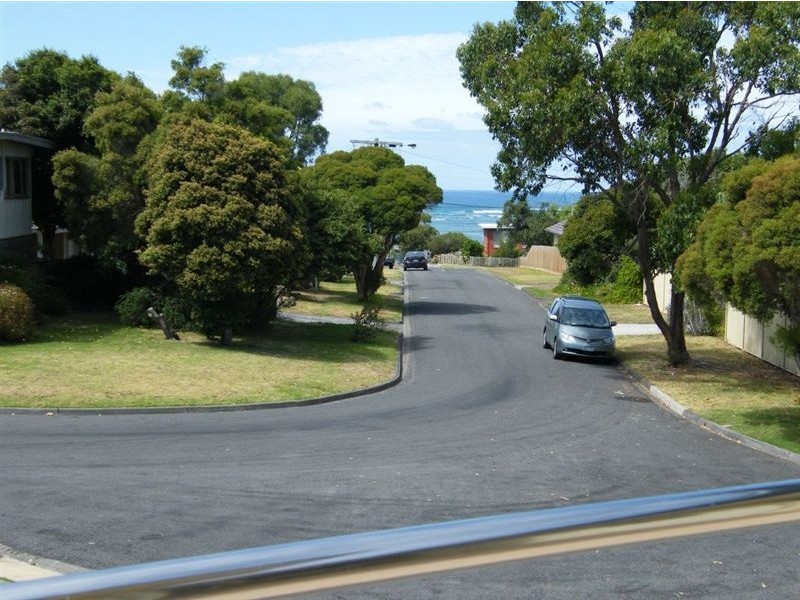 18 Kathryn Close, Inverloch VIC 3996