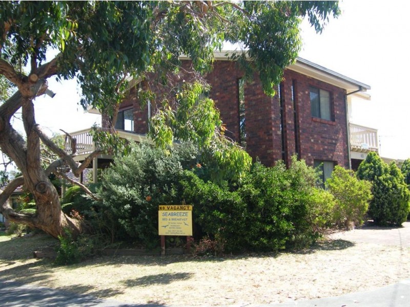40 Gordon Avenue, Inverloch VIC 3996
