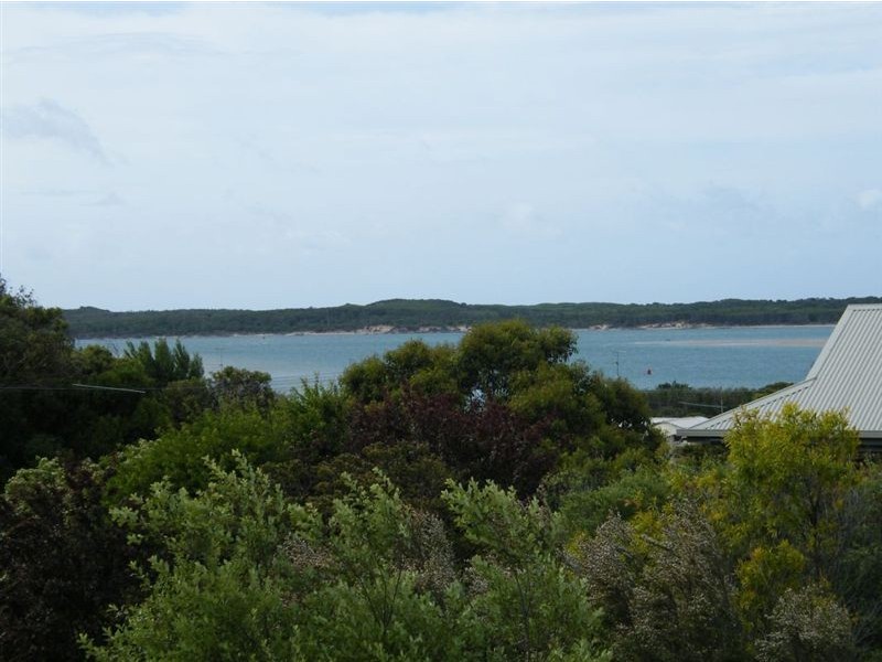 34 Bayview Avenue, Inverloch VIC 3996