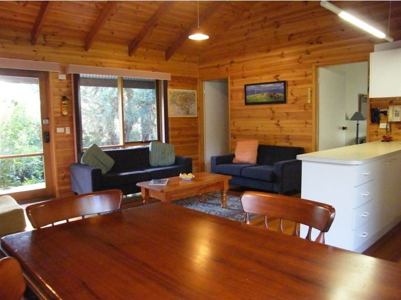 216 Surf Parade, Inverloch VIC 3996