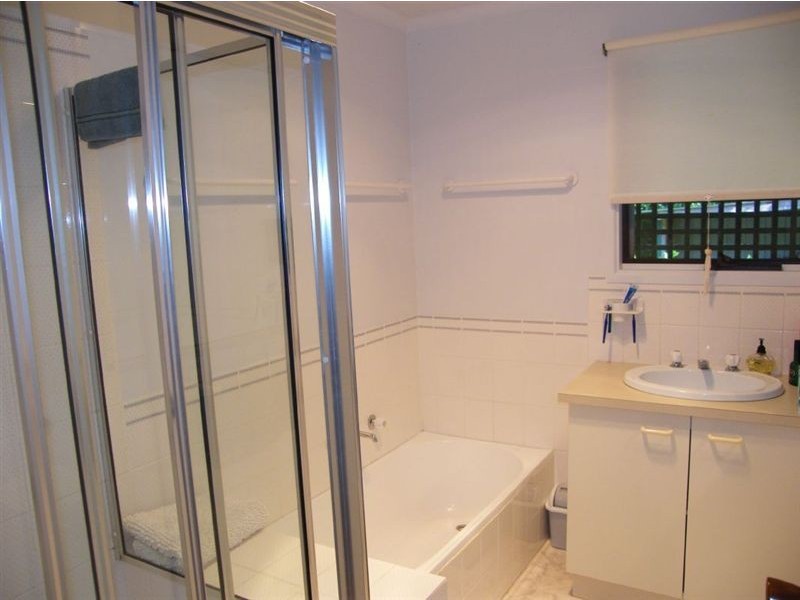 216 Surf Parade, Inverloch VIC 3996