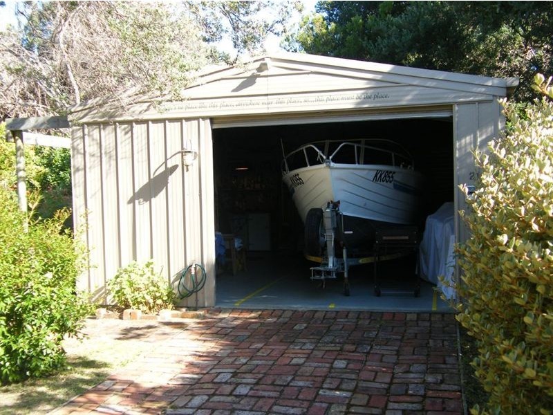 216 Surf Parade, Inverloch VIC 3996