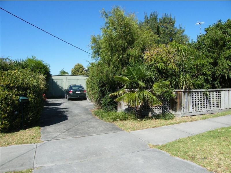 10 Bayview Avenue, Inverloch VIC 3996