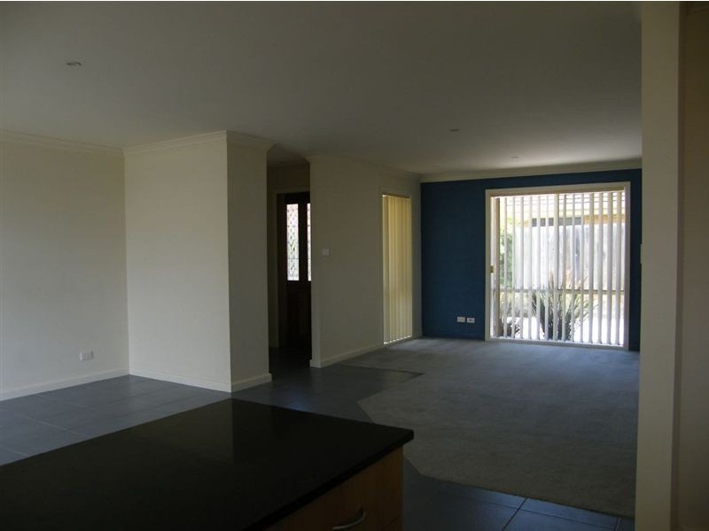 2/20 Powlett Street, Inverloch VIC 3996