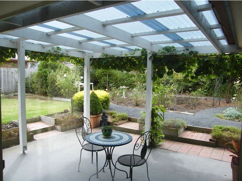 20 Chelsea Square, Inverloch VIC 3996