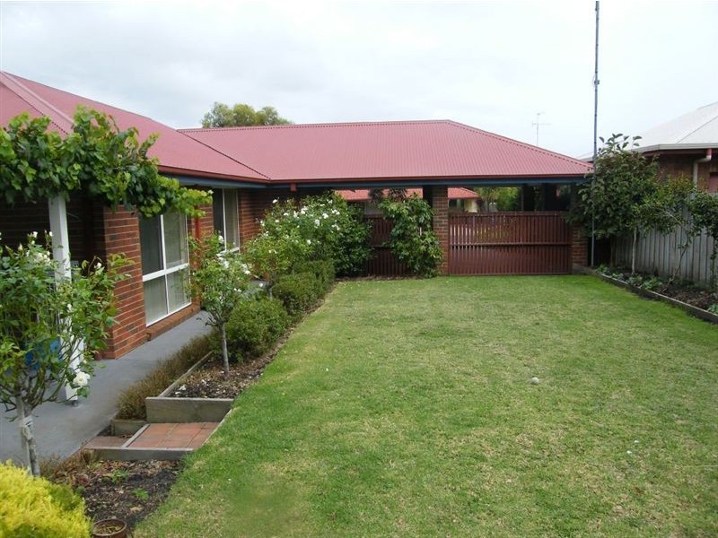 20 Chelsea Square, Inverloch VIC 3996