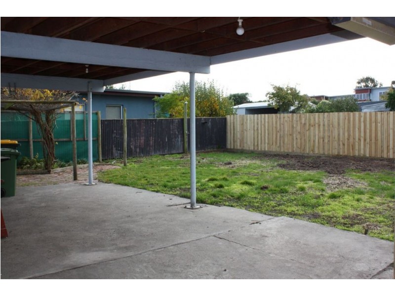 71 Bayview Avenue, Inverloch VIC 3996