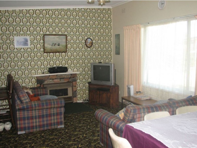 23 Hopetoun Street, Inverloch VIC 3996