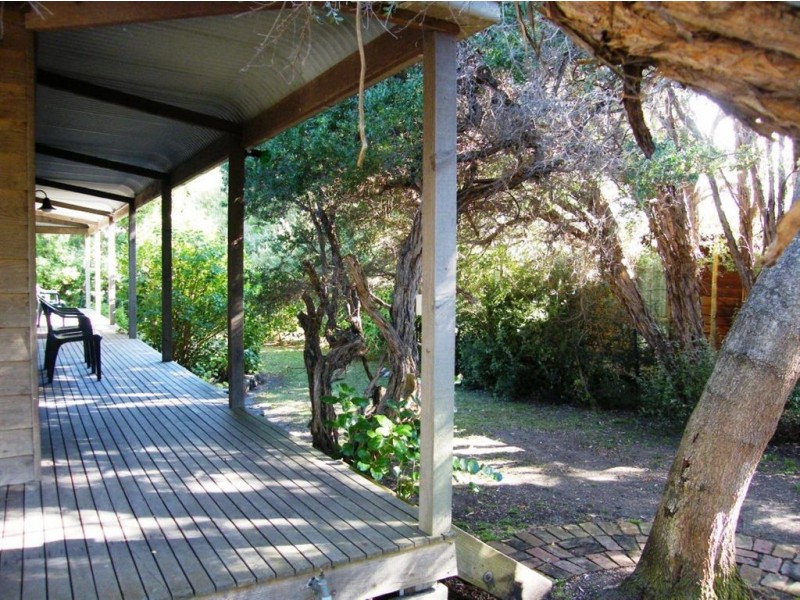 216 Surf Parade, Inverloch VIC 3996