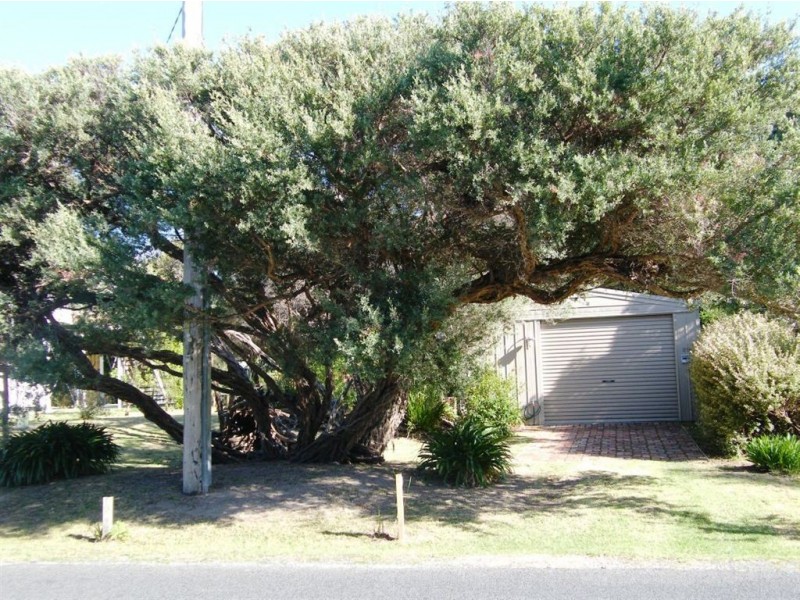 216 Surf Parade, Inverloch VIC 3996