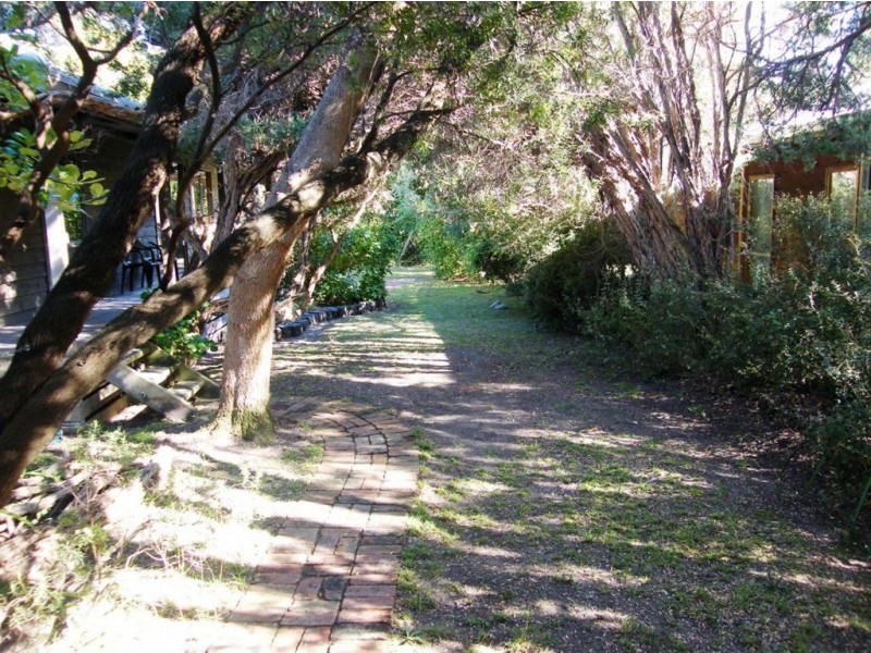 216 Surf Parade, Inverloch VIC 3996