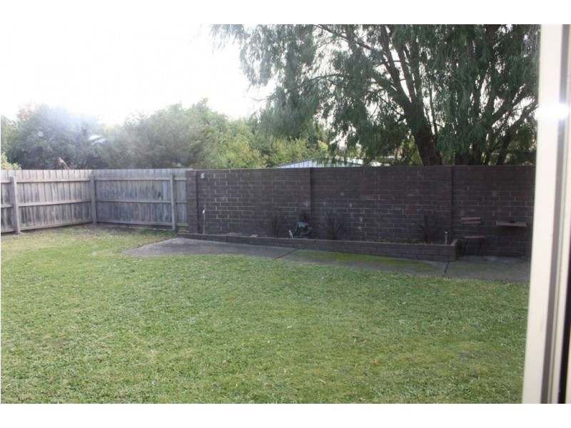 73 Sandy Mount Avenue, Inverloch VIC 3996