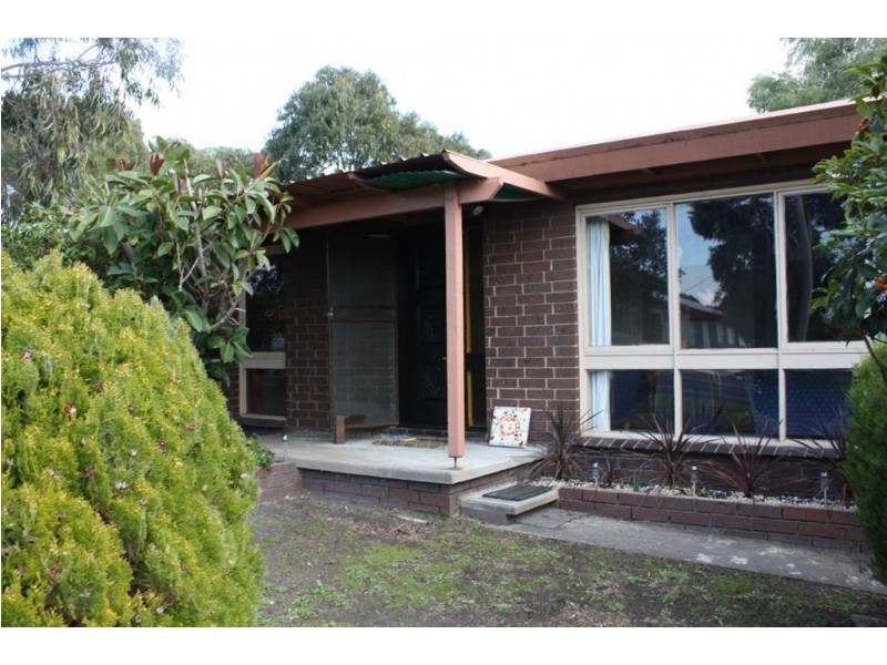 73 Sandy Mount Avenue, Inverloch VIC 3996