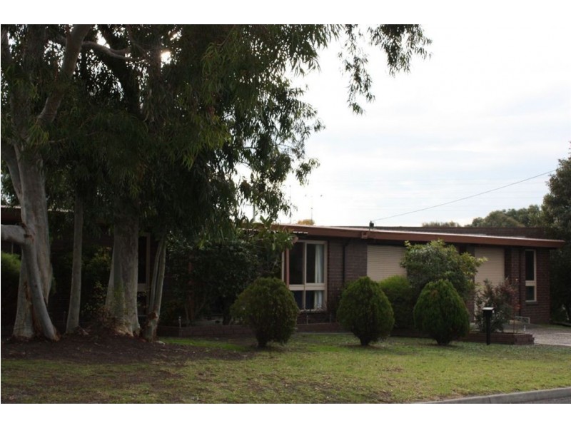 73 Sandy Mount Avenue, Inverloch VIC 3996