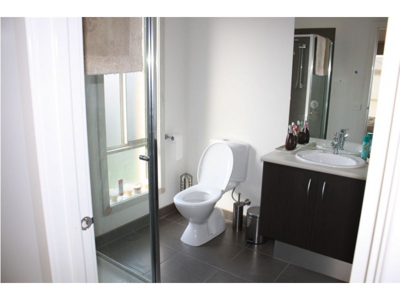 18 Royal Parade, Inverloch VIC 3996