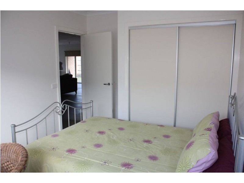 18 Royal Parade, Inverloch VIC 3996