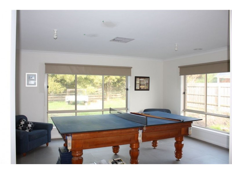 18 Royal Parade, Inverloch VIC 3996