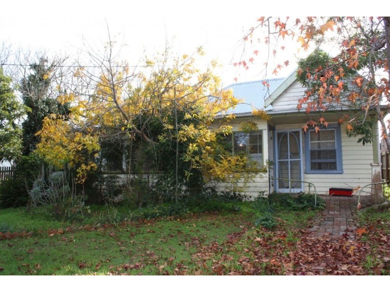 25 Hopetoun Street, Inverloch VIC 3996