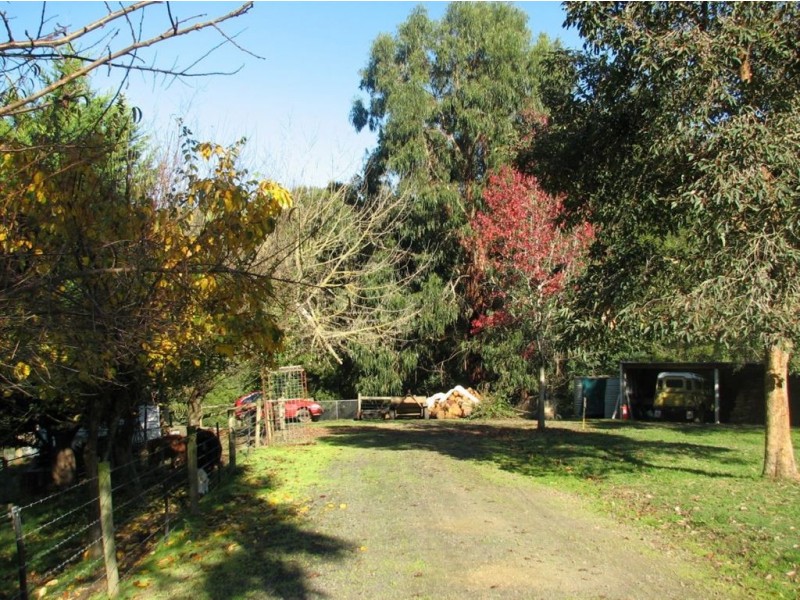 1059 Allambee Estate Road, Hallston VIC 3953