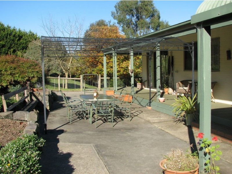 1059 Allambee Estate Road, Hallston VIC 3953