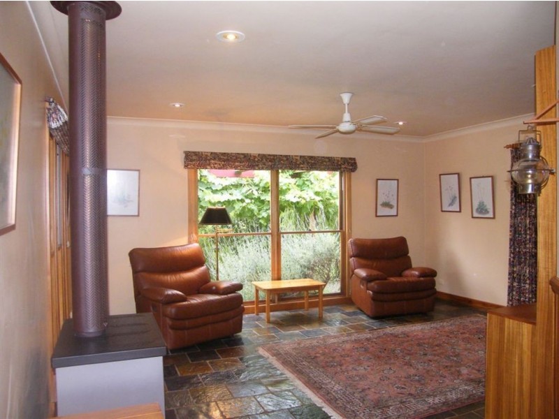 325 Mirboo South Road, Mirboo VIC 3871