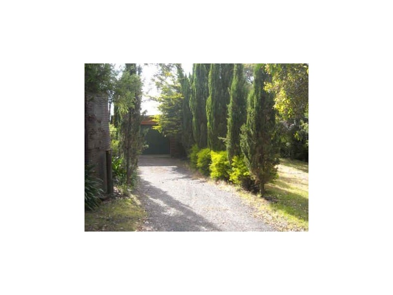 9 Casuarina Grove, Walkerville South VIC 3956