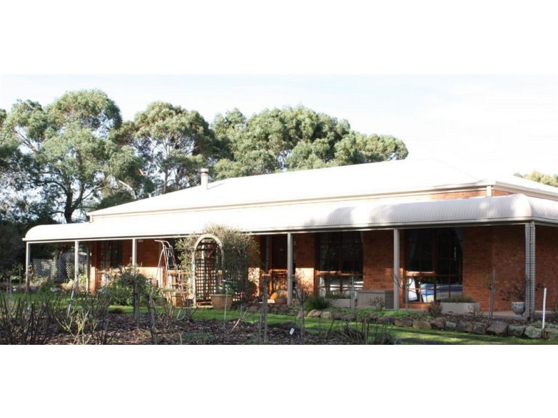 530 Lynnes Road, Wattle Bank VIC 3995
