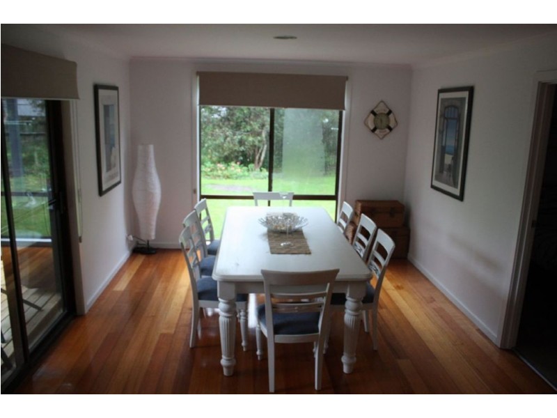 32 Victoria Street, Inverloch VIC 3996