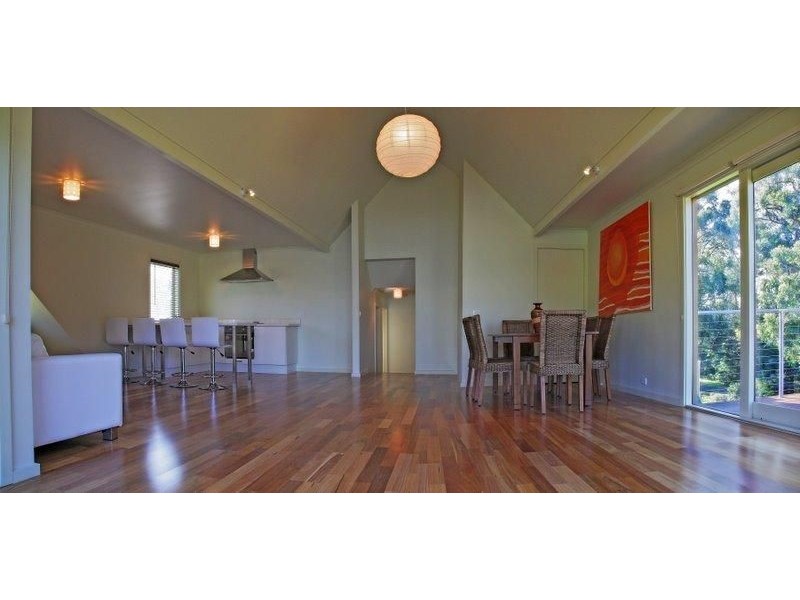 22 Railway Road, Mirboo North VIC 3871