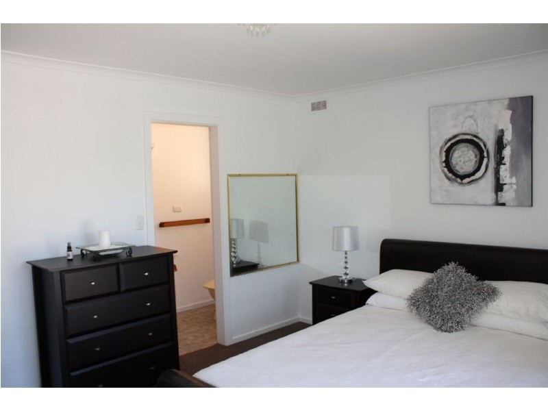 16 John Steet, Inverloch VIC 3996