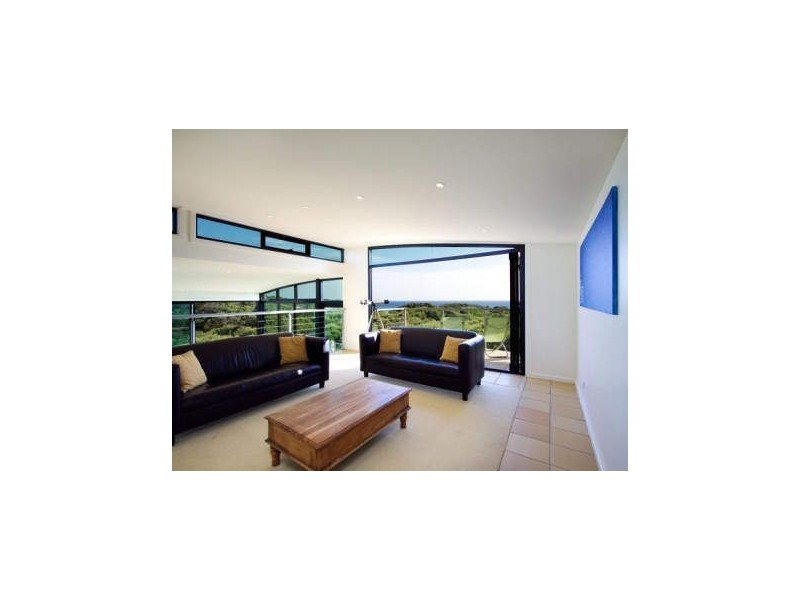 2 Acacia Street, Sandy Point VIC 3959