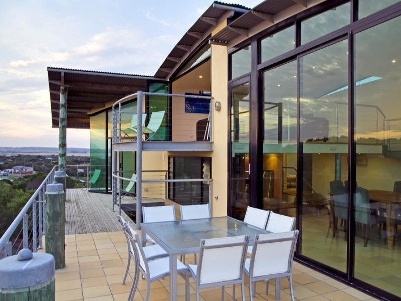 2 Acacia Street, Sandy Point VIC 3959