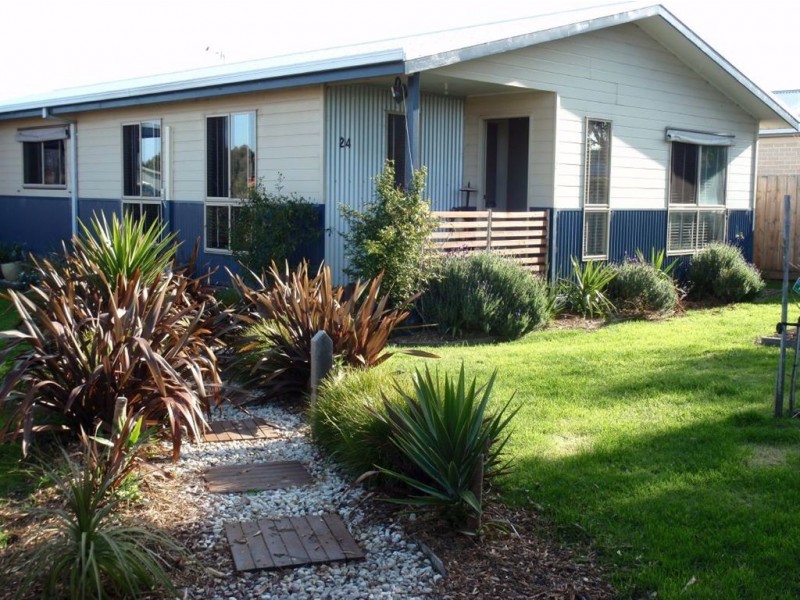 24 Mariner Place, Inverloch VIC 3996