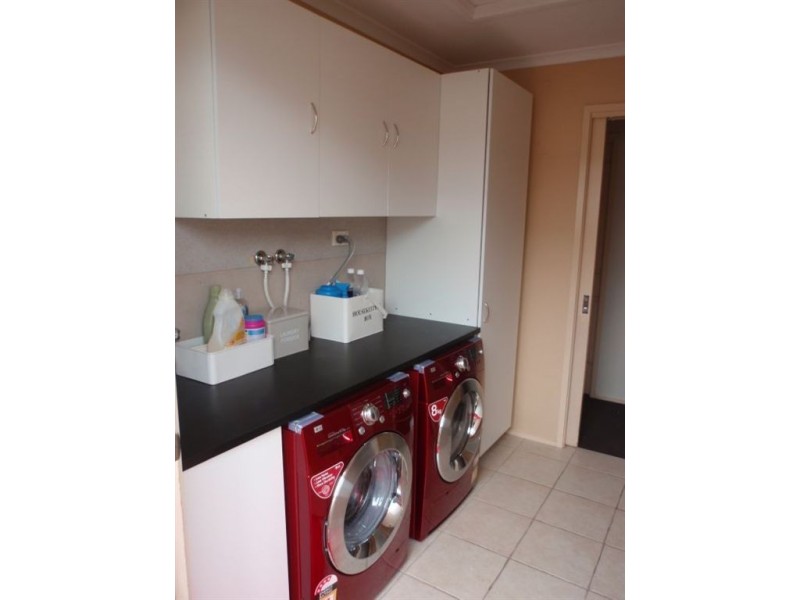 24 Mariner Place, Inverloch VIC 3996