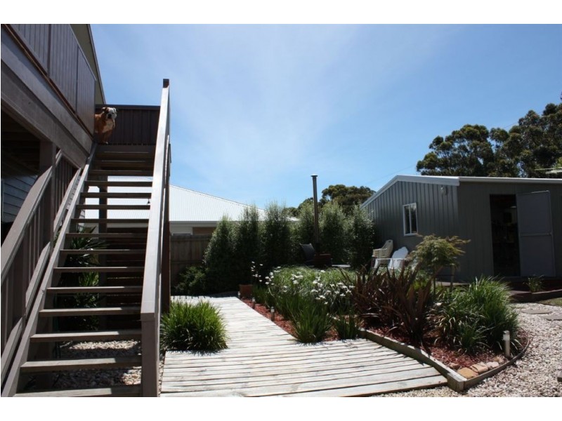 61 Tamara Crescent, Inverloch VIC 3996