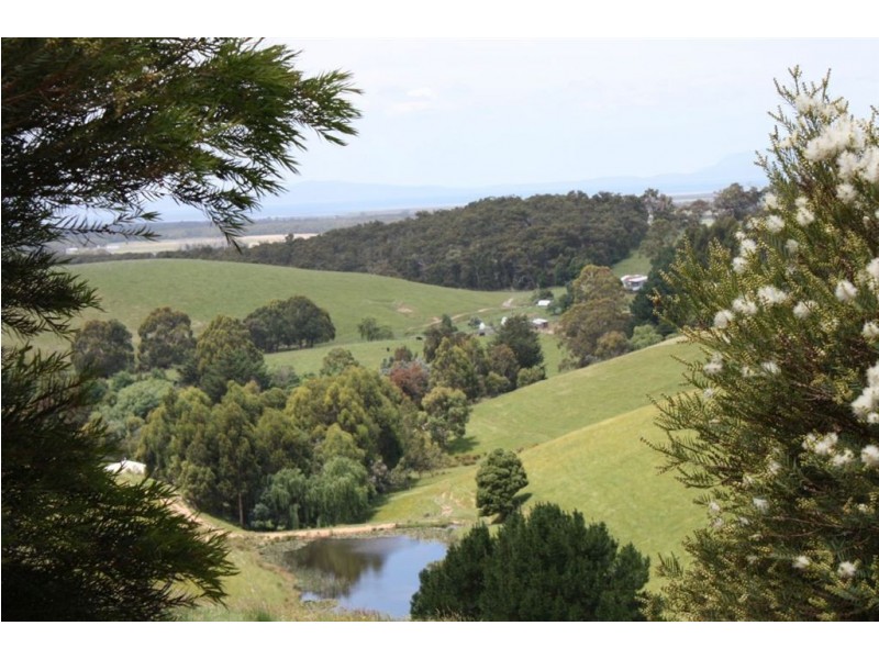 300 Ameys Track, Foster VIC 3960