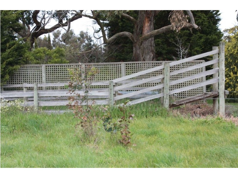 70 Desmond Road, Inverloch VIC 3996