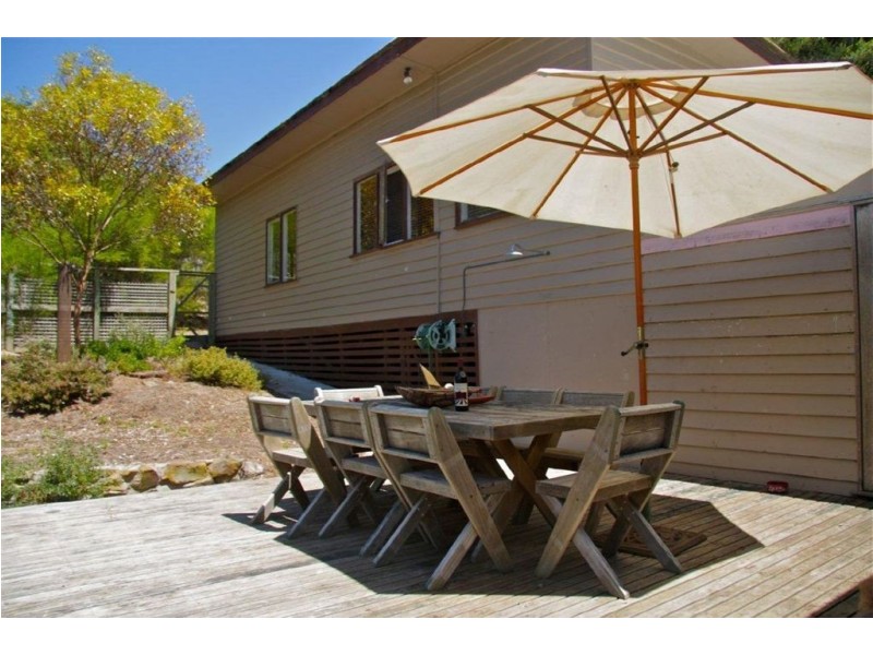 4 Graeme Grove, Sandy Point VIC 3959