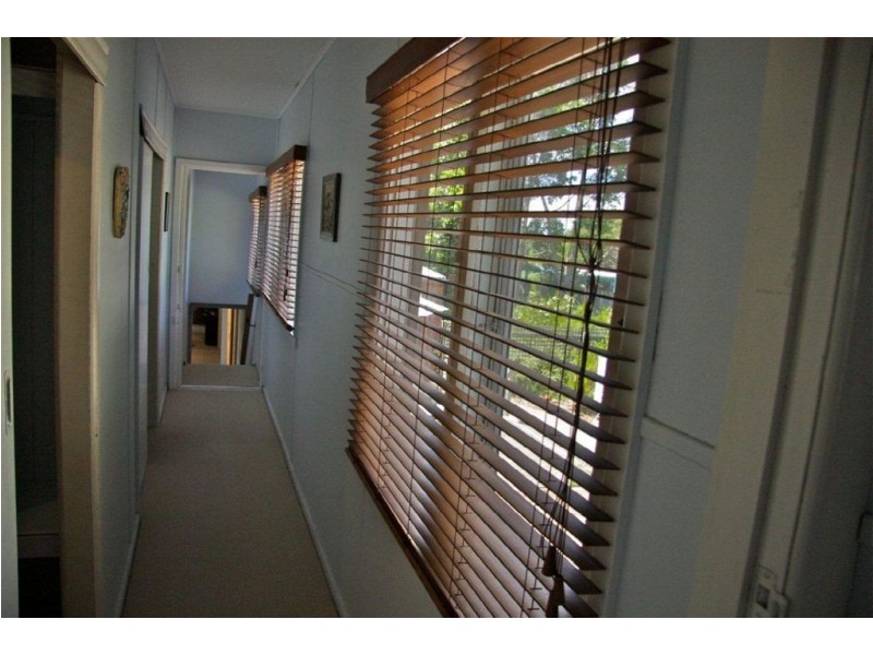 4 Graeme Grove, Sandy Point VIC 3959