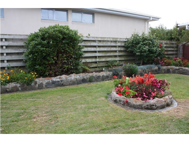 5 Garden Crescent, Inverloch VIC 3996