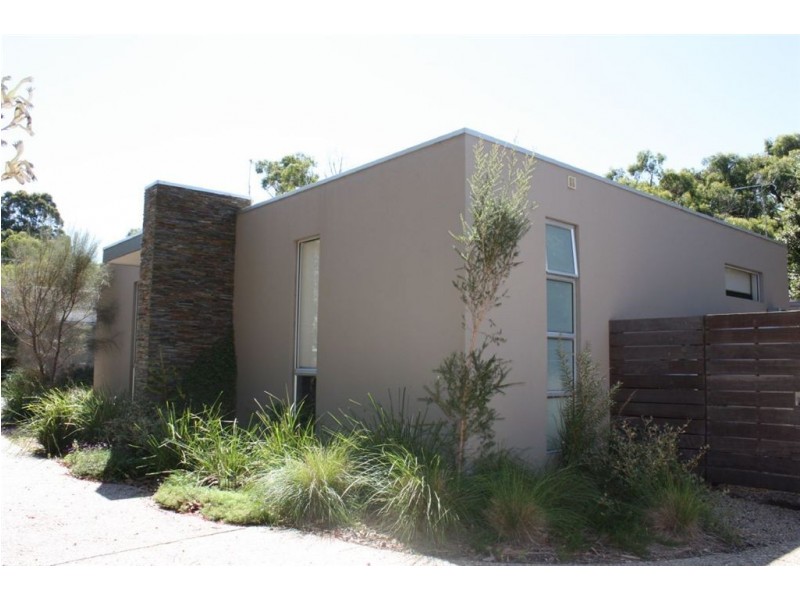 2/9 Park Street, Inverloch VIC 3996