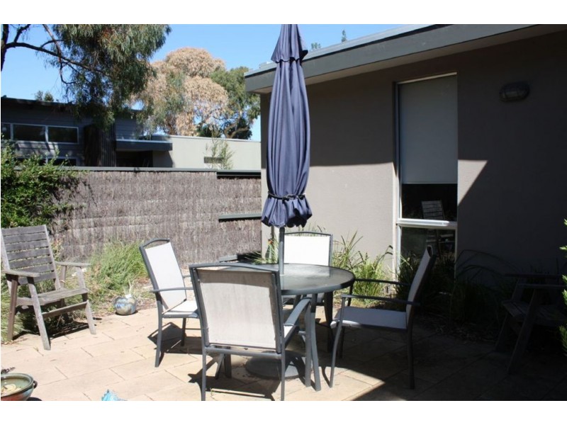 2/9 Park Street, Inverloch VIC 3996