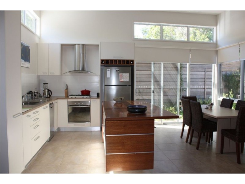 2/9 Park Street, Inverloch VIC 3996