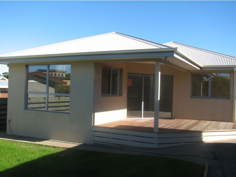 3 Garden Crescent, Inverloch VIC 3996