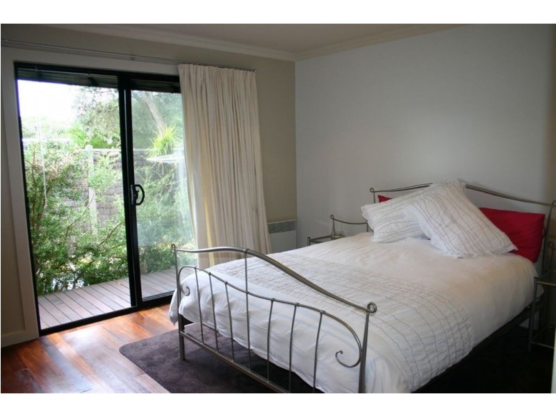 65 Beach Parade, Sandy Point VIC 3959
